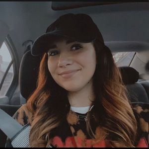 Meet your Posher, Alexandra